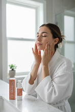 Load image into Gallery viewer, Vitamin B3 Serum 5% Niacinamide - Sample
